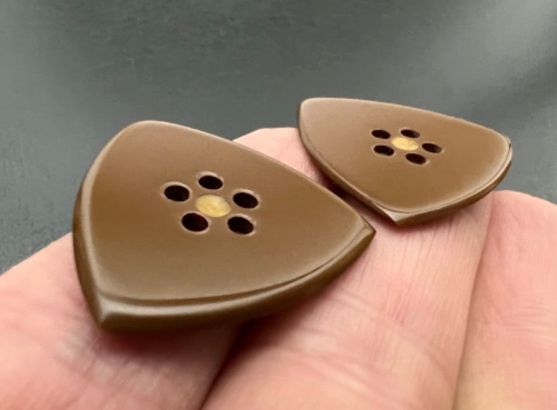 Vespel Guitar Pick – Jazz, Flow, Triangle Shapes – 1mm 1.5mm 2mm – Golden Button Grip & Speed Bevel Options