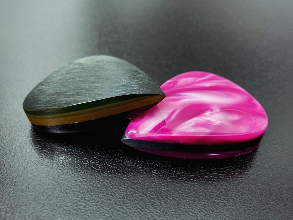 Ergonomic Guitar Pick – 3-Layer Teardrop, Vespel, PEEK-CF, Custom Acrylics