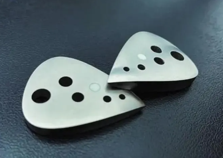 Handcrafted Titanium Teardrop Guitar Plectrum – Unbreakable, Bright Sound Pick