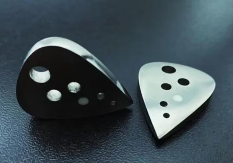 Handcrafted Titanium Teardrop Guitar Plectrum – Unbreakable, Bright Sound Pick