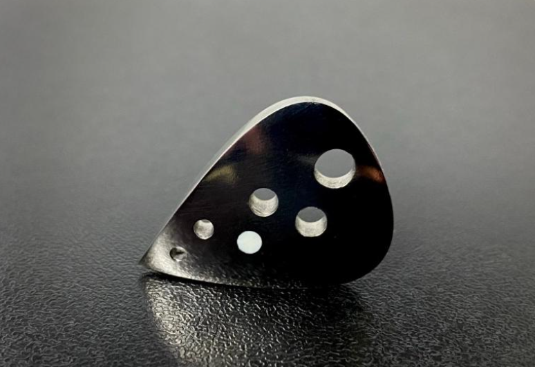 Handcrafted Titanium Teardrop Guitar Plectrum – Unbreakable, Bright Sound Pick