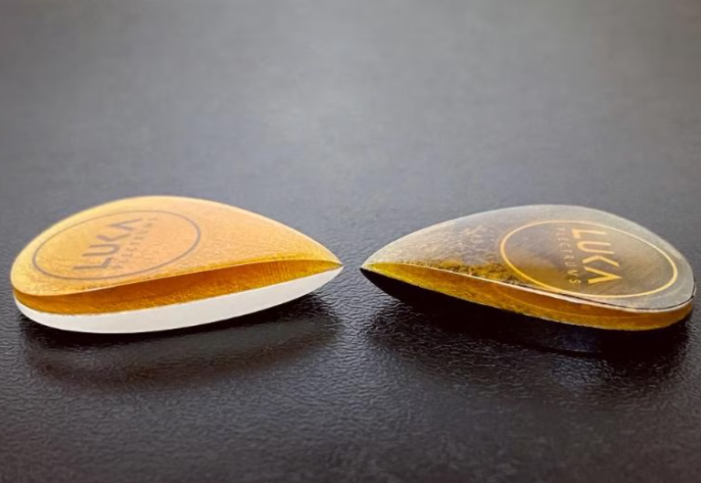 Handmade Teardrop Guitar Pick – Ultem PEEK Hybrid Plectrum