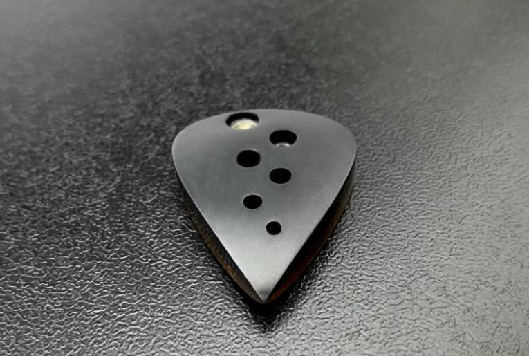 Handcrafted PEEK Teardrop Guitar Plectrum, Black and White Holes, Shredding Pick