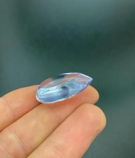 Crystal Clear Guitar Pick – Teardrop Multi-Angle Playable Plectrum – Warm Tone & High Gloss Finish
