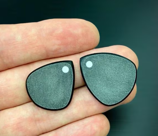 Glow-in-the-Dark UHMWPE Guitar Pick – Jazz or Flow Shape, Musician Gift