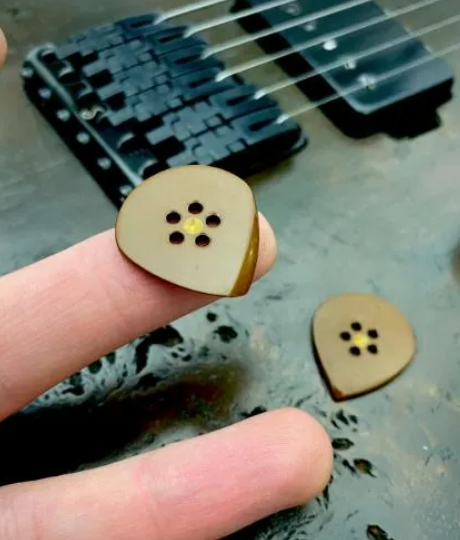 Vespel Guitar Pick – Jazz, Flow, Triangle Shapes – 1mm 1.5mm 2mm – Golden Button Grip & Speed Bevel Options