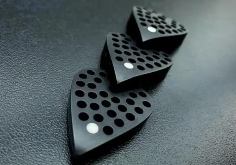 Lightweight Torlon PEEK Plectrum | Modern Teardrop Guitar Pick, Glow-in-the-Dark Tip