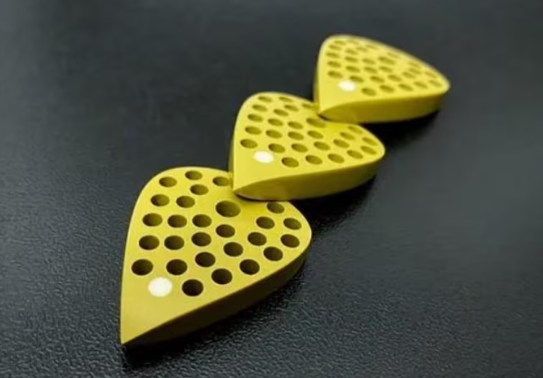 Lightweight Torlon PEEK Plectrum | Modern Teardrop Guitar Pick, Glow-in-the-Dark Tip