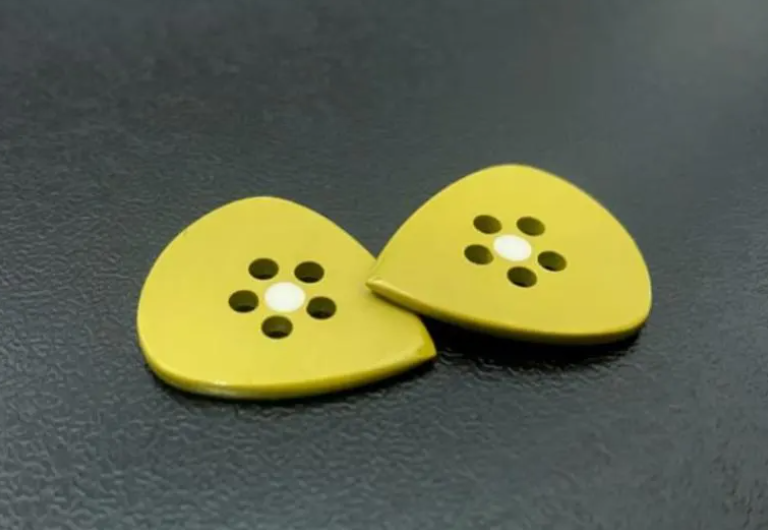 Torlon Attack Jazz Guitar Pick – Durable, Glow-in-the-Dark Plectrum