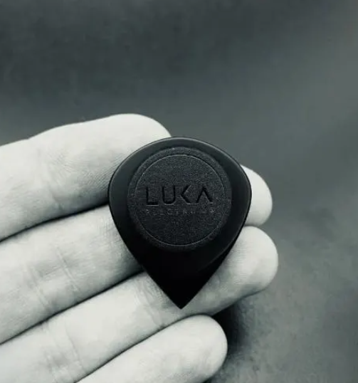 Handcrafted PEEK Jazz Guitar Pick – Modern Performance Tool for Guitarists