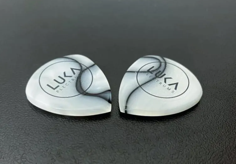 Acrylic Kirinite Guitar Pick, Flow Shape Plectrum, Unique Sound, Durable Tool