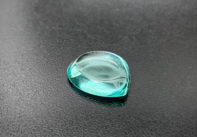 Ergonomic Leaf Guitar Pick – Transparent Aquamarine Cobalt Acrylic – Heavy Plectrum