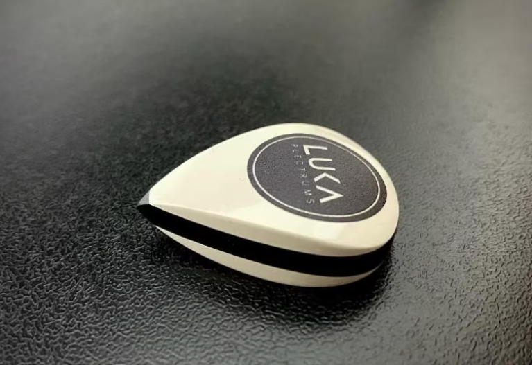 PEEK Tear Drop Guitar Pick – Durable Handmade Plectrum for Guitarists