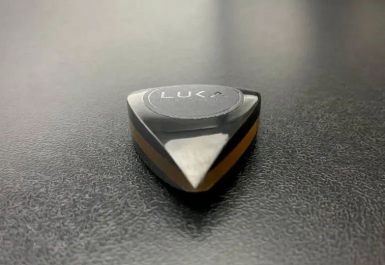 Layered Peek Ultem Guitar Pick – Teardrop Shape