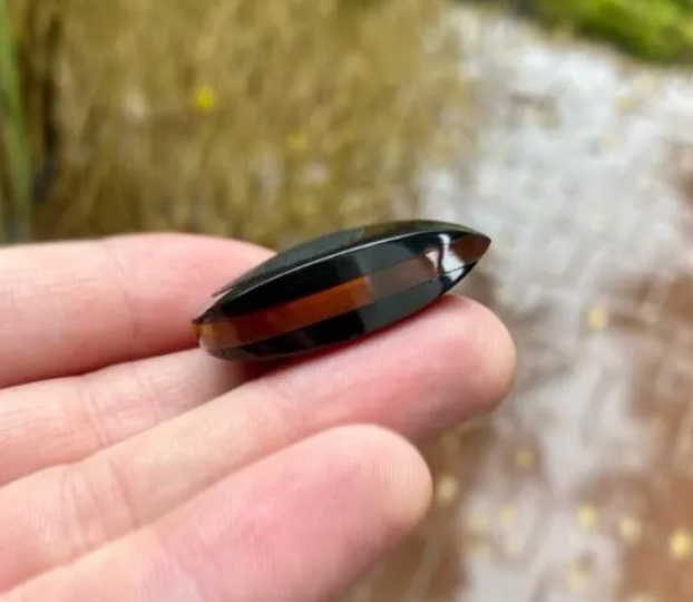 Layered Peek Ultem Guitar Pick – Teardrop Shape