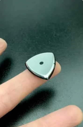 Trinity Flow Plectrum - Aluminum & High-Tech Polymer Sandwich - Reinforced Core - 3mm to 6mm