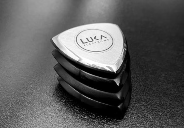 High-Tech Aluminum Guitar Pick – PEEK/TORLON/UHMWPE Material Options