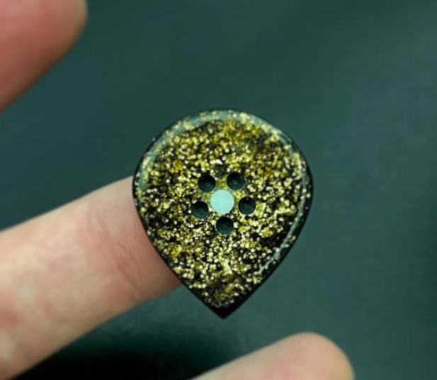 Jazz Guitar Pick – Black Gold Kirinite, Three-Layer Hybrid (UHMWPE, PEEK, Amber Ultem or Torlon Core)