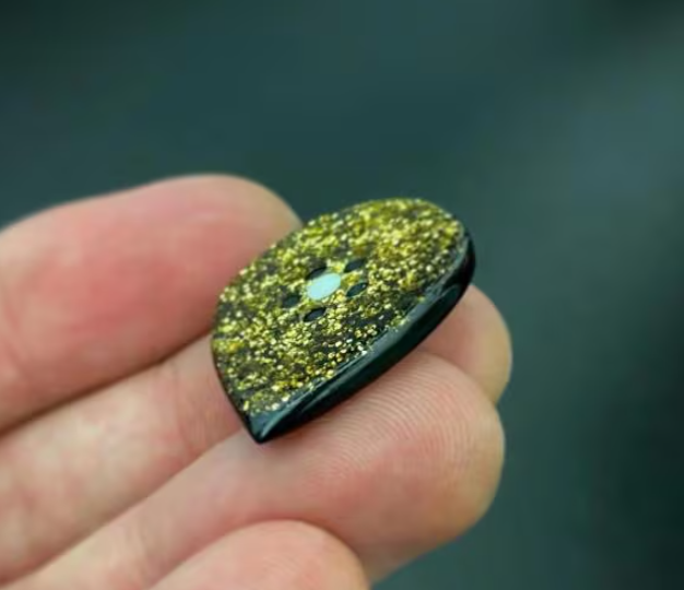 Jazz Guitar Pick – Black Gold Kirinite, Three-Layer Hybrid (UHMWPE, PEEK, Amber Ultem or Torlon Core)