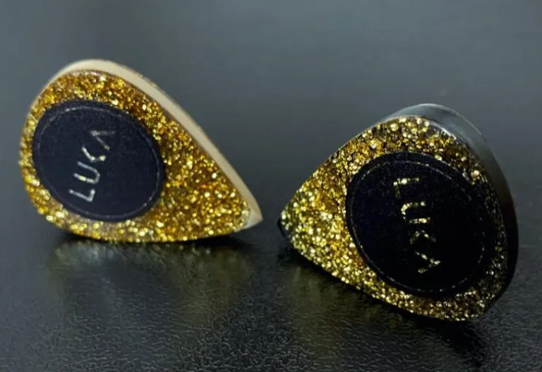 Gold Triple Teardrop Guitar Pick – Kirinite Stardust | PEEK | UHMWPE | Torlon | Ultem Plectrum