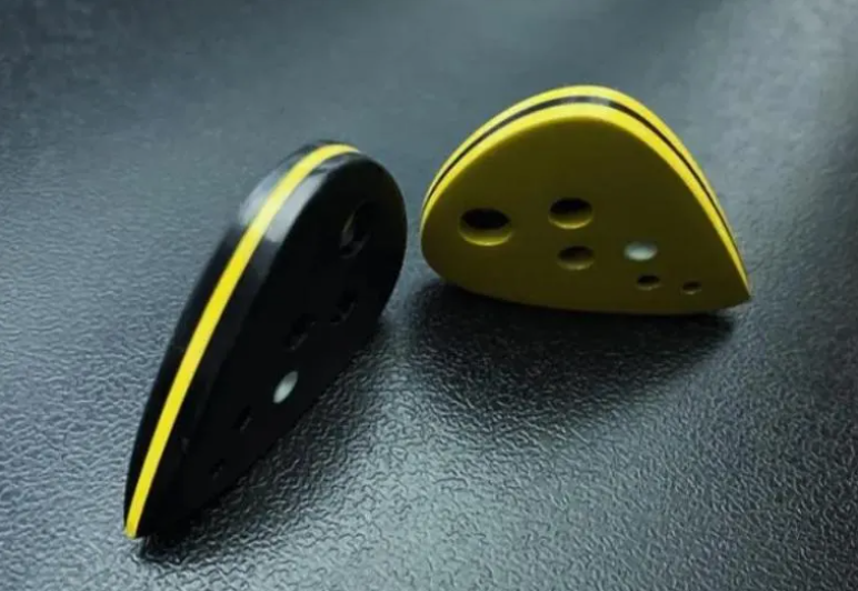 Teardrop Guitar Pick – Torlon PEEK Vespel Hybrid, Grip Holes, Professional Tone
