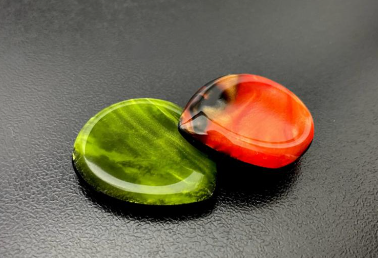 Custom Asymmetrical Leaf Guitar Pick – Kirinite, PEEK, UHMWPE or Ultem Core