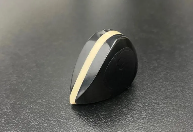 Triple Layer PEEK UHMWPE Teardrop Guitar Pick – 12 Layer Combinations