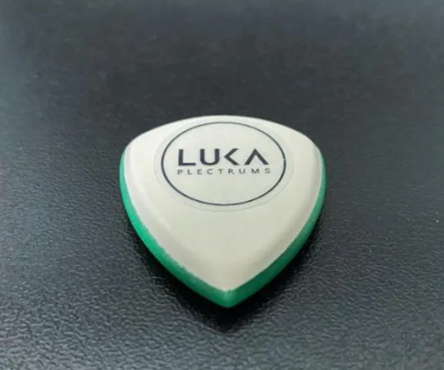 Flow Guitar Pick – PEEK, UHMWPE, Torlon & Ultem, 34 Layer Combinations