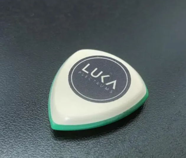 Flow Guitar Pick – PEEK, UHMWPE, Torlon & Ultem, 34 Layer Combinations