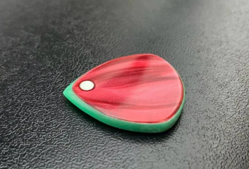 Colorful Kirinite Flow Guitar Pick – UHMWPE, PEEK, Ultem or Torlon Core, 8 Colors