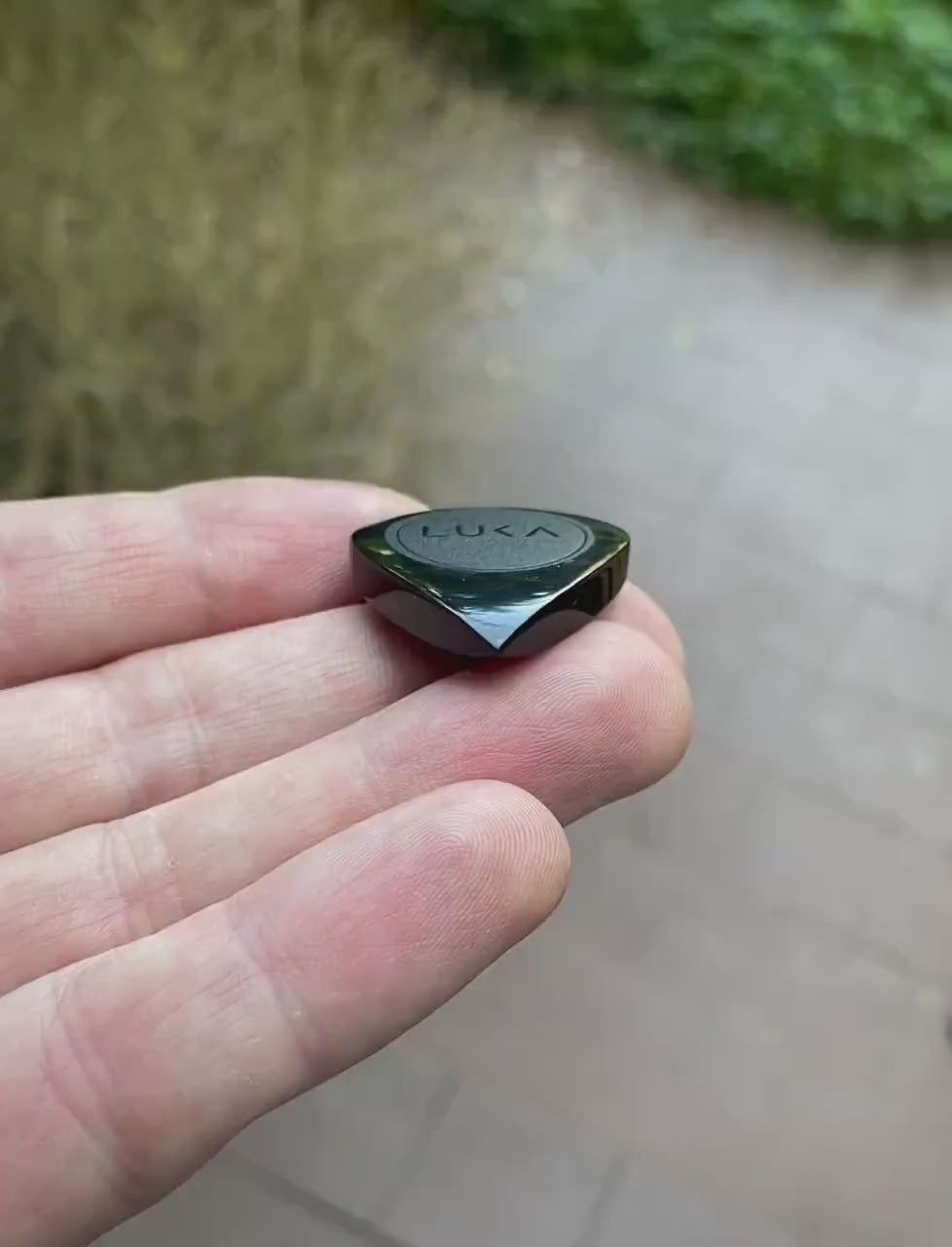 PEEK Jazz Guitar Pick – High-Performance Material, Ergonomic Grip, Shredding Tool