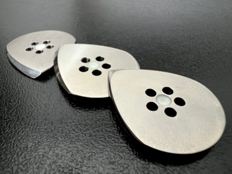 Titan-Jazz-Gitarrenplektrum mit Grifflöchern und Leuchtmaterial – Langlebiges Plektrum mit mattem Finish